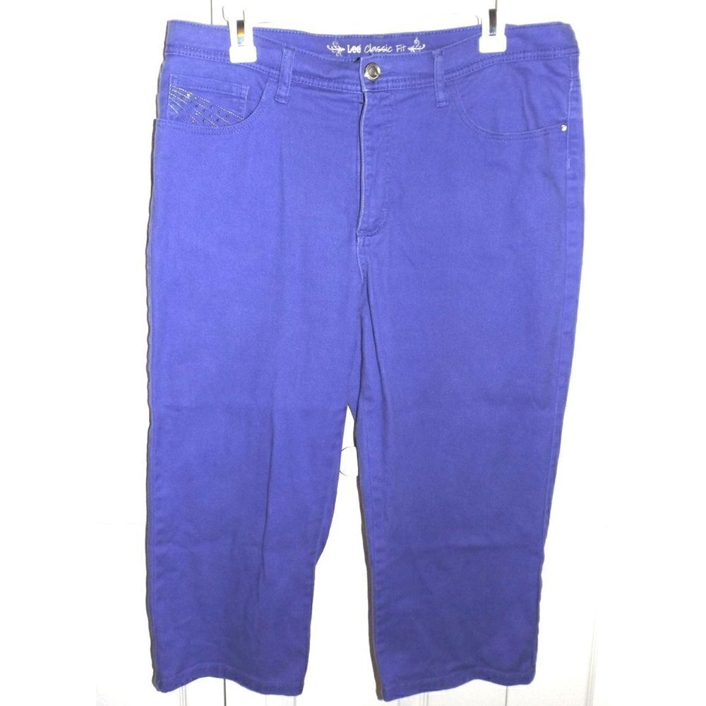 Lee Classic Fit  purple crop jeans embellished